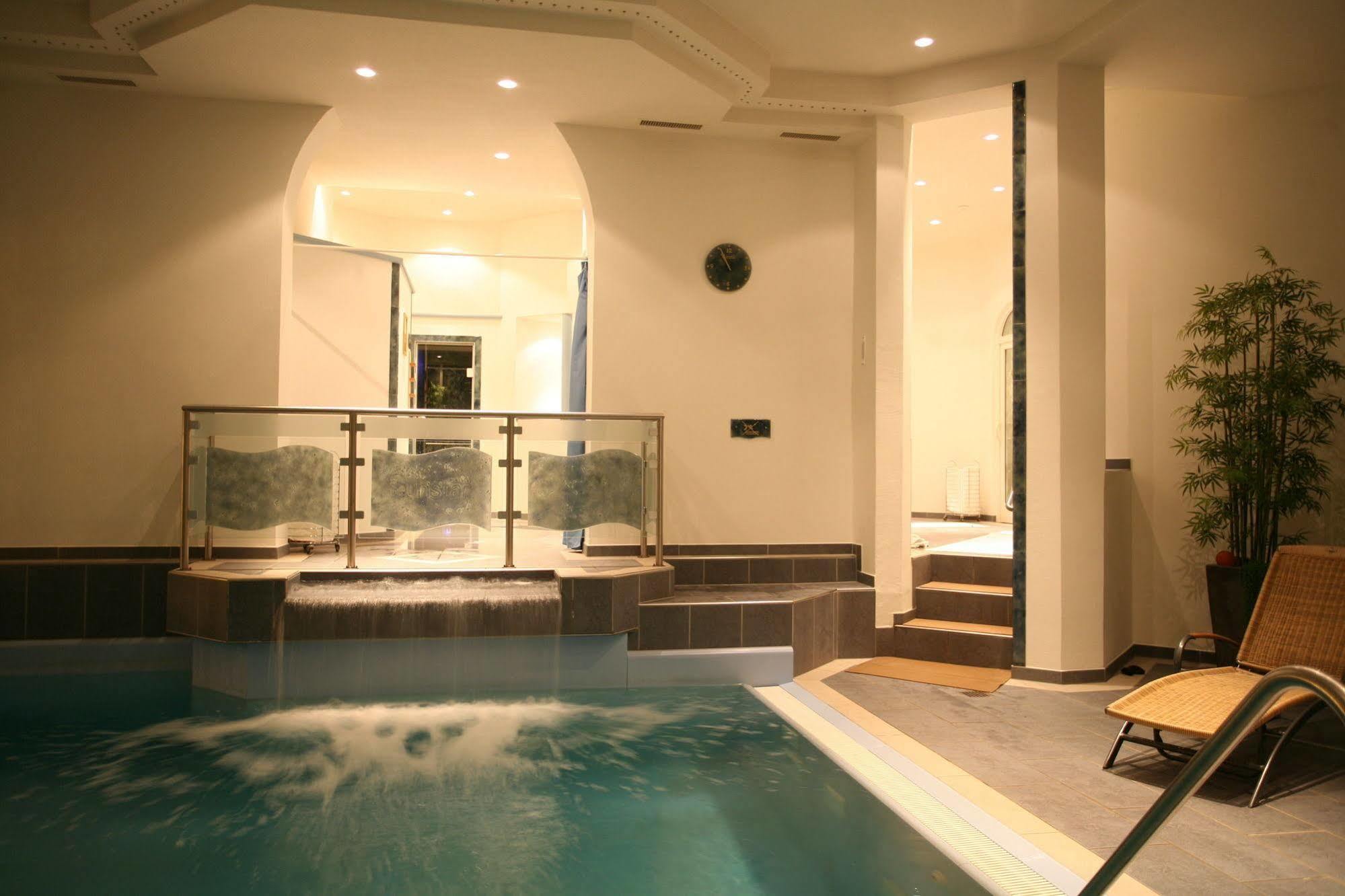 Sunstar Hotel Флимс Екстериор снимка