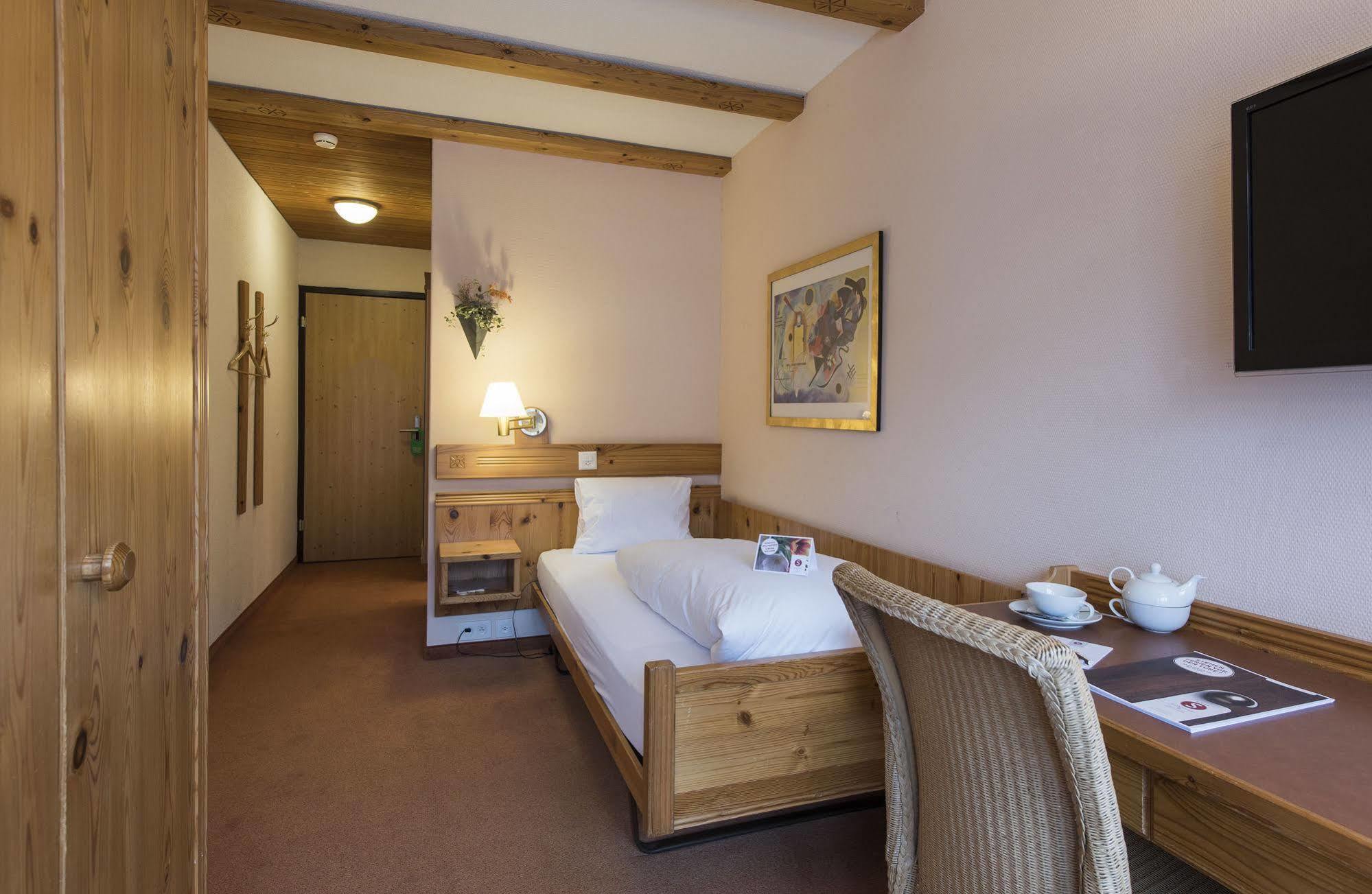 Sunstar Hotel Флимс Екстериор снимка